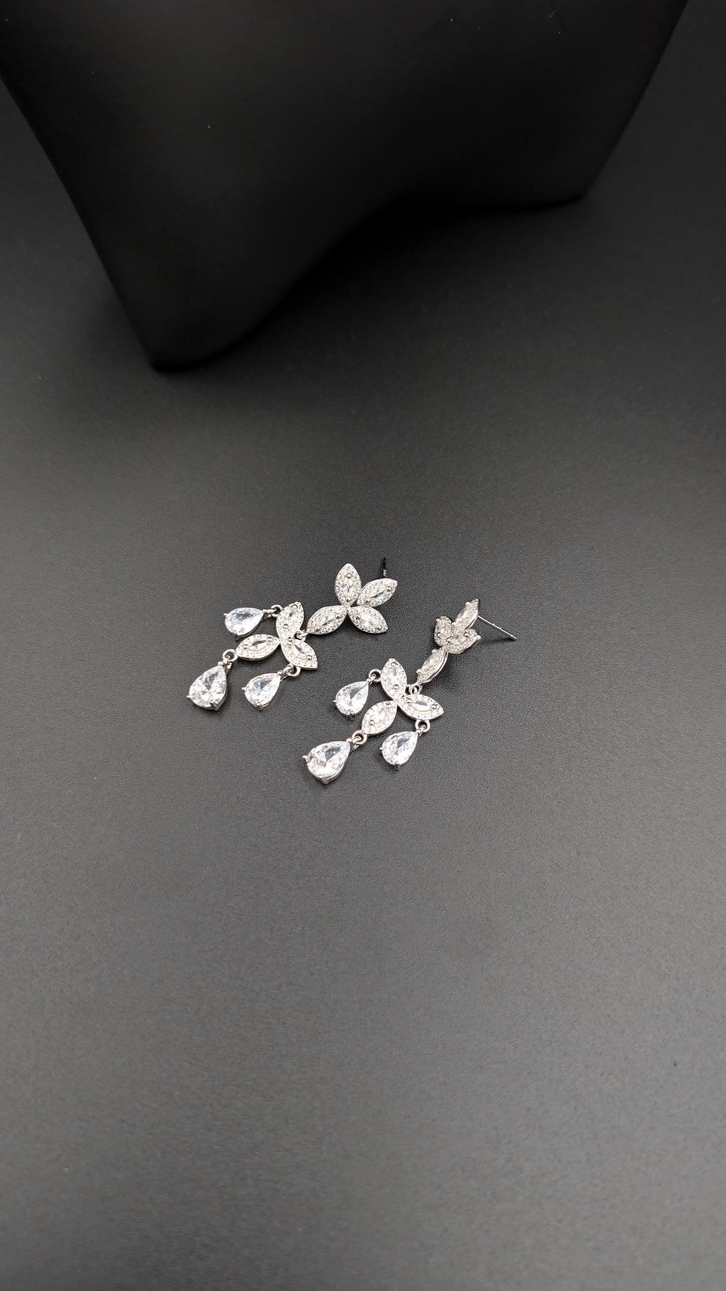 Twinkling Teardrops